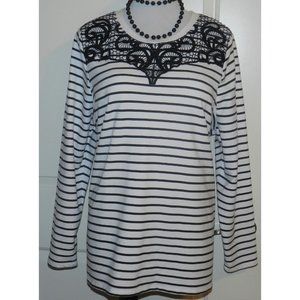 Ladies knit stretch blend pull over lace detail